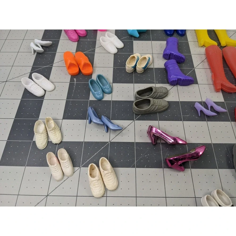 Fashion Doll Large Lot of Shoes Boots Doll‎ Male Female